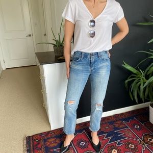 Distressed Boyfriend Ankle Levi’s Jeans 505c